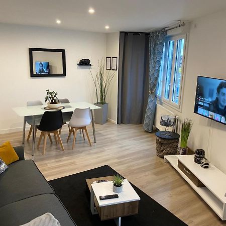 Appartement Cholet Les Halles Cote Jardin Exterior photo